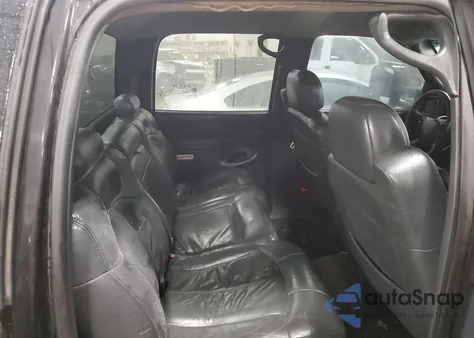 2002 Chevrolet Silverado K1500 Heavy Duty from USA, damaged, VIN 1GCGK13UX2F216385